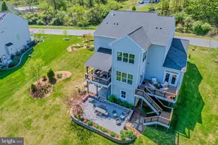 18120 Ridgewood Pl, Round Hill, VA 20141 - Photo 4