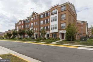 23473 Logans Terrace, Ashburn, VA 20148 - Photo 2