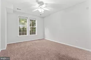 24701 Byrne Meadow Square, Aldie, VA 20105 - Photo 12