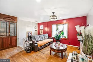 713 W Holly Ave, Sterling, VA 20164 - Photo 8