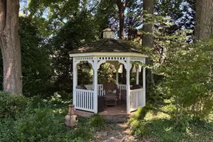 208 Edwards Ferry Rd NE, Leesburg, VA 20176 - Photo 4