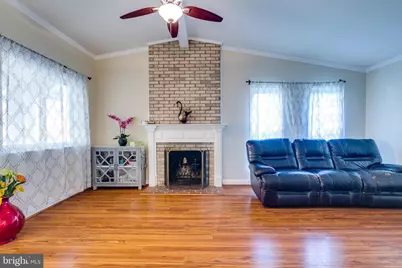 310 Newman Court, Sterling, VA 20164 - Photo 6