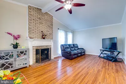 310 Newman Court, Sterling, VA 20164 - Photo 4