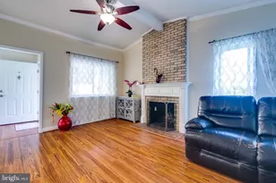 310 Newman Ct, Sterling, VA 20164 - Photo 2