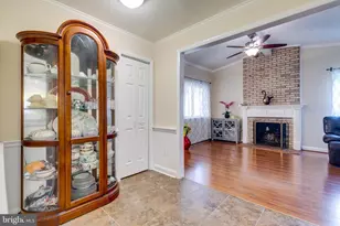 310 Newman Ct, Sterling, VA 20164 - Photo 14