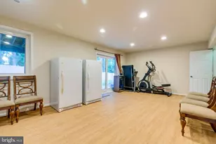 310 Newman Ct, Sterling, VA 20164 - Photo 38