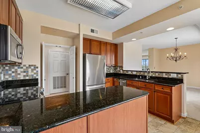 19355 Cypress Ridge Terrace #206, Leesburg, VA 20176 - Photo 16