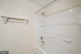 19355 Cypress Ridge Terrace, Leesburg, VA 20176 - Photo 38