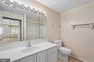 19355 Cypress Ridge Terrace, Leesburg, VA 20176 - Photo 36