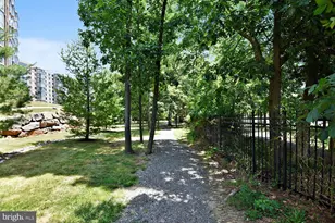 19355 Cypress Ridge Terrace, Leesburg, VA 20176 - Photo 60