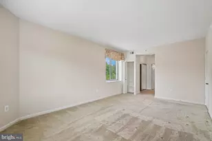 19355 Cypress Ridge Terrace, Leesburg, VA 20176 - Photo 34