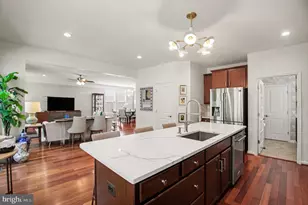 24794 Somerby Dr, Chantilly, VA 20152 - Photo 14