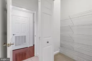 19350 Magnolia Grove Square, Leesburg, VA 20176 - Photo 16
