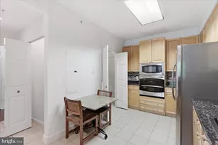 19350 Magnolia Grove Square, Leesburg, VA 20176 - Photo 14