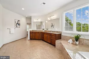 42623 Trappe Rock Ct, Ashburn, VA 20148 - Photo 42