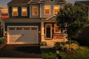 43489 Bettys Farm Dr, Chantilly, VA 20152 - Photo 2