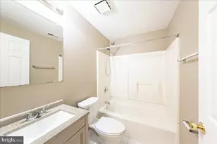 47202 Redbark Pl, Sterling, VA 20165 - Photo 32