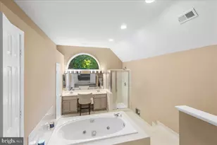 47202 Redbark Pl, Sterling, VA 20165 - Photo 38