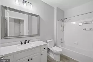 21228 McFadden Square, Sterling, VA 20165 - Photo 20