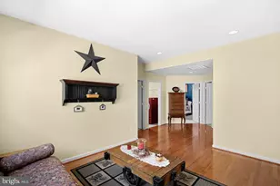 42755 Chatelain Cir, Brambleton, VA 20148 - Photo 24