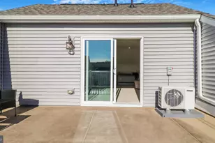 24190 Kilbride Ter, Sterling, VA 20166 - Photo 48