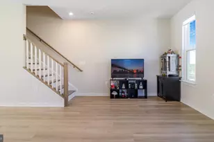 24190 Kilbride Ter, Sterling, VA 20166 - Photo 20