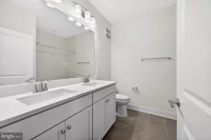 19808 Lavender Dust Sq, Ashburn, VA 20147 - Photo 26