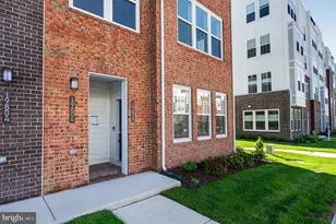 19808 Lavender Dust Sq, Ashburn, VA 20147 - Photo 4