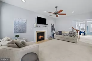 874 Stonefield Square NE, Leesburg, VA 20176 - Photo 16