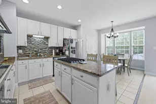 874 Stonefield Square NE, Leesburg, VA 20176 - Photo 6