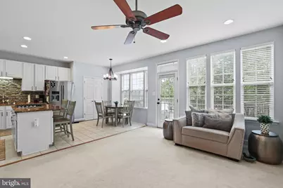 874 Stonefield Square NE, Leesburg, VA 20176 - Photo 18