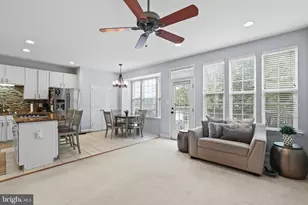 874 Stonefield Square NE, Leesburg, VA 20176 - Photo 18