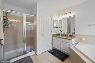 874 Stonefield Square NE, Leesburg, VA 20176 - Photo 34