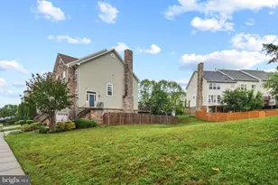 874 Stonefield Square NE, Leesburg, VA 20176 - Photo 4