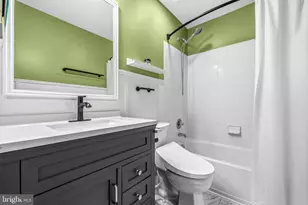 25320 Shipley Terrace, Chantilly, VA 20152 - Photo 24