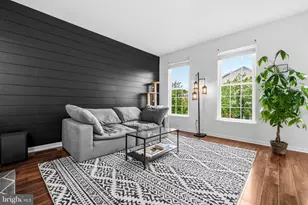 25320 Shipley Terrace, Chantilly, VA 20152 - Photo 2