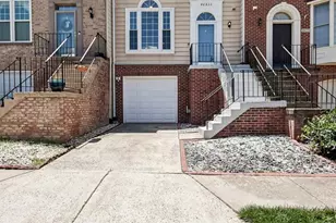 46835 Trumpet Cir, Sterling, VA 20164 - Photo 4