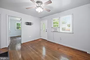 44 S Woodlawn Ave, Hamilton, VA 20158 - Photo 4