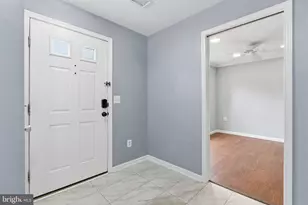 43756 Tolamac Dr, Ashburn, VA 20147 - Photo 4