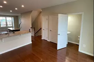 43855 Stubble Cor Sq, Ashburn, VA 20147 - Photo 10