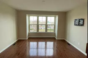 43855 Stubble Cor Sq, Ashburn, VA 20147 - Photo 8