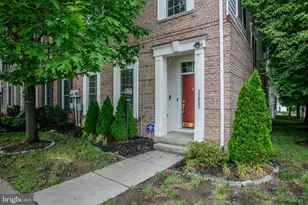 22952 Olympia, Brambleton, VA 20148 - Photo 4