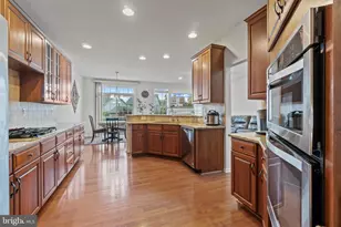 23265 Hanworth St, Ashburn, VA 20148 - Photo 6
