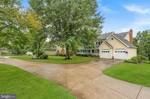 47748 Fathom Pl, Sterling, VA 20165 - Photo 4