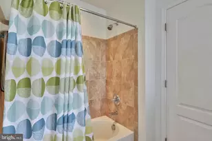 42977 Thornblade Cir, Broadlands, VA 20148 - Photo 18