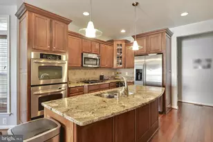 42977 Thornblade Cir, Broadlands, VA 20148 - Photo 10