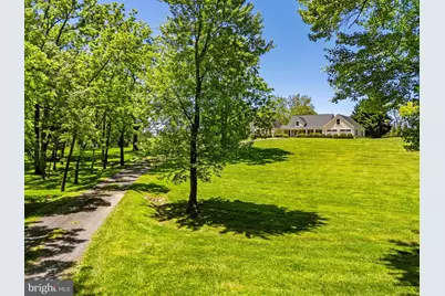 20147 Woodtrail Road, Round Hill, VA 20141 - Photo 2