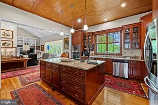20147 Woodtrail Rd, Round Hill, VA 20141 - Photo 16