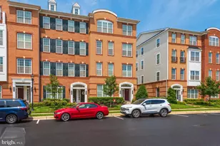 23564 Buckland Farm Terrace, Ashburn, VA 20148 - Photo 2