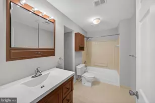 1023 S Hoga Road S, Sterling, VA 20164 - Photo 20